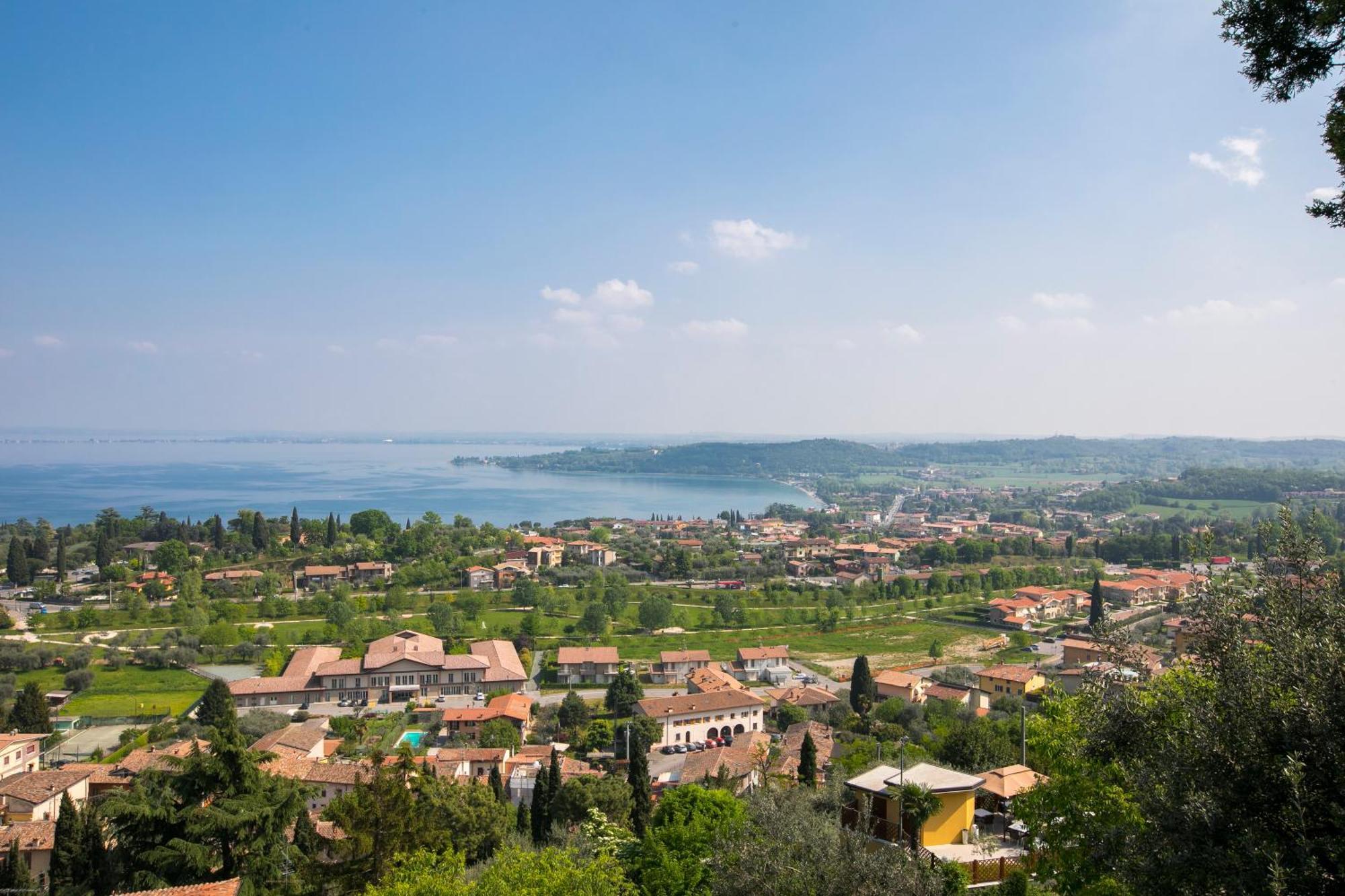 Appartamento Di Tommaso - Happy Rentals Desenzano del Garda Ngoại thất bức ảnh