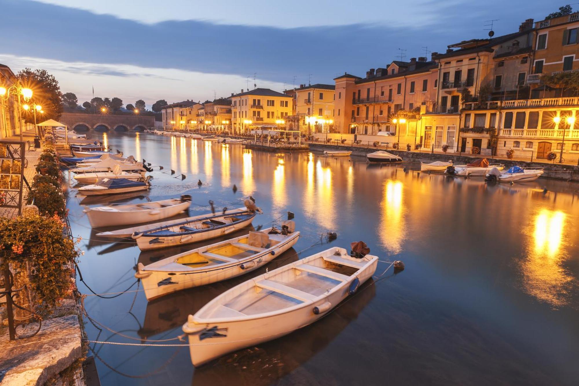 Appartamento Di Tommaso - Happy Rentals Desenzano del Garda Ngoại thất bức ảnh